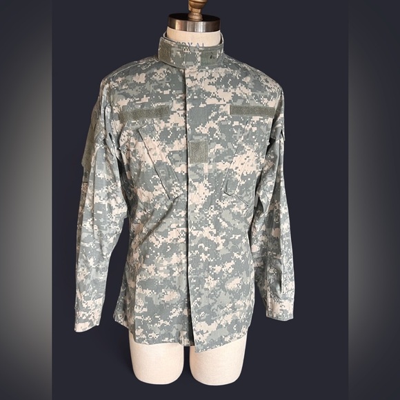 other Other - US Army ACU Digital Camouflage Combat Uniform Jacket looks like a Men’s M/L